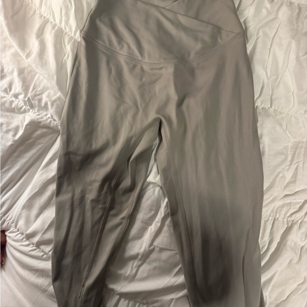 CSB gray crossed scrunch legging